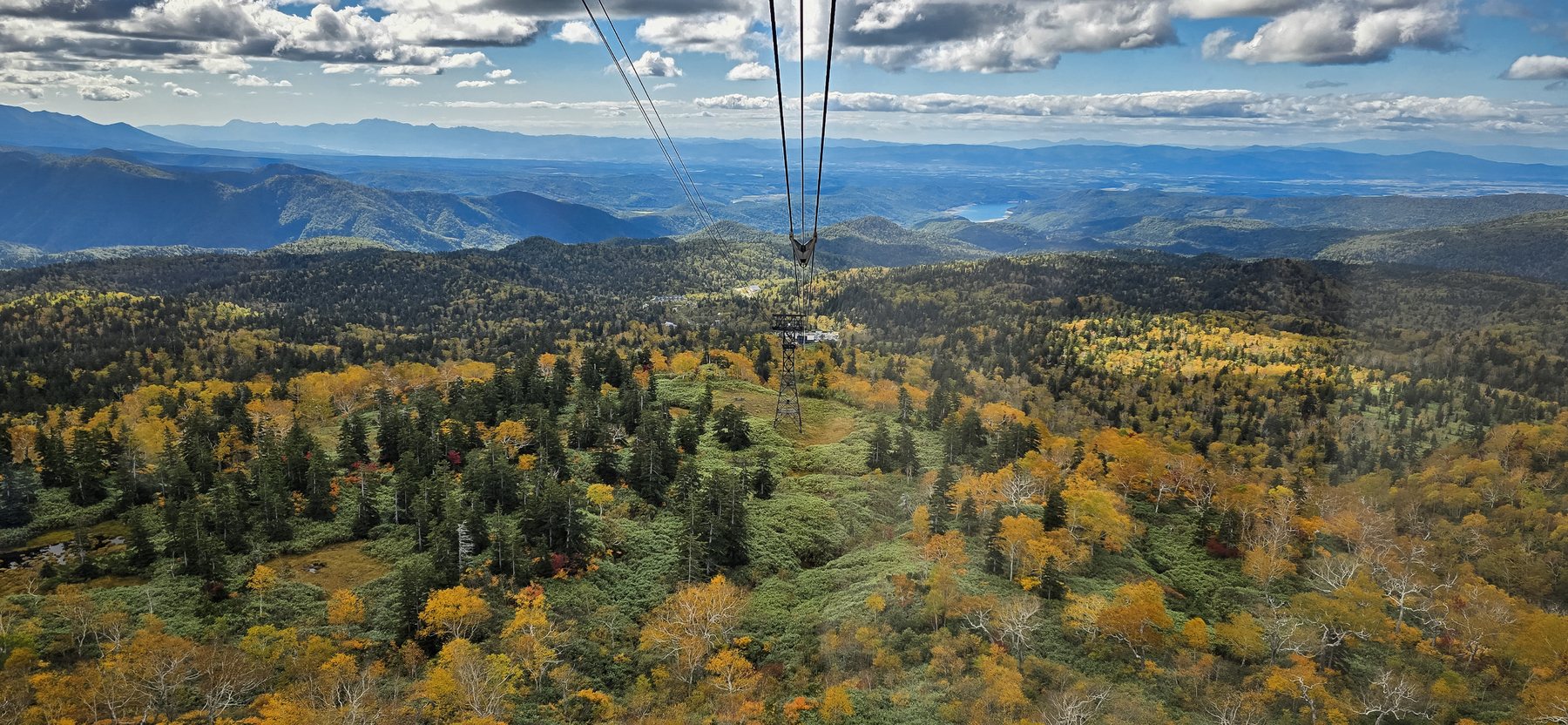 Autumn below the Asahidake ropeway